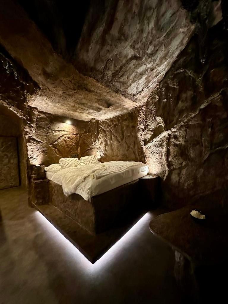 Apartmany V Podzamci V Blizkosti Zamku บลาทนา ภายนอก รูปภาพ