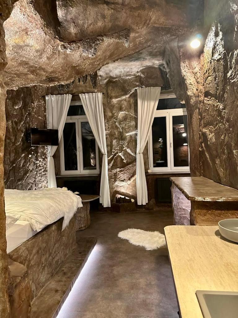 Apartmany V Podzamci V Blizkosti Zamku บลาทนา ภายนอก รูปภาพ