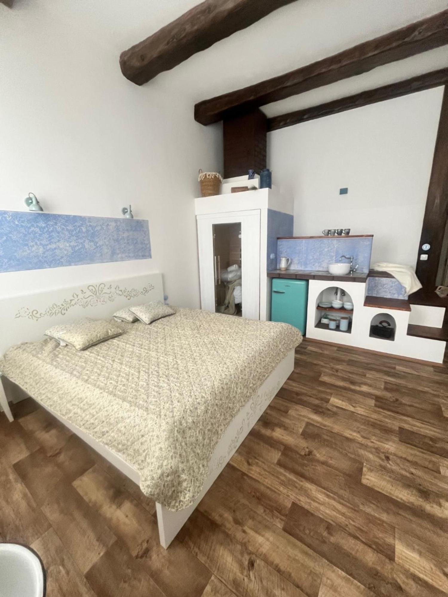 Apartmany V Podzamci V Blizkosti Zamku บลาทนา ภายนอก รูปภาพ